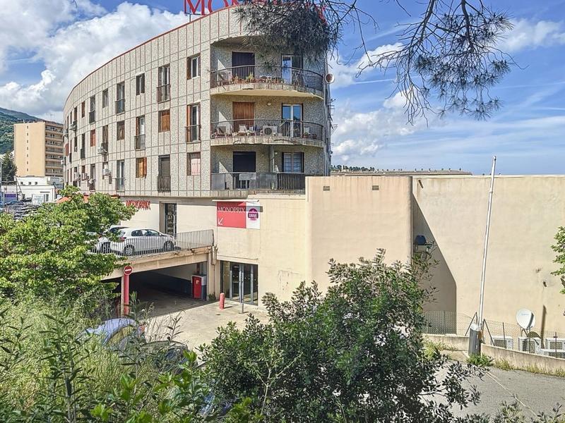 Appartement - 60 m² - 2 pièces