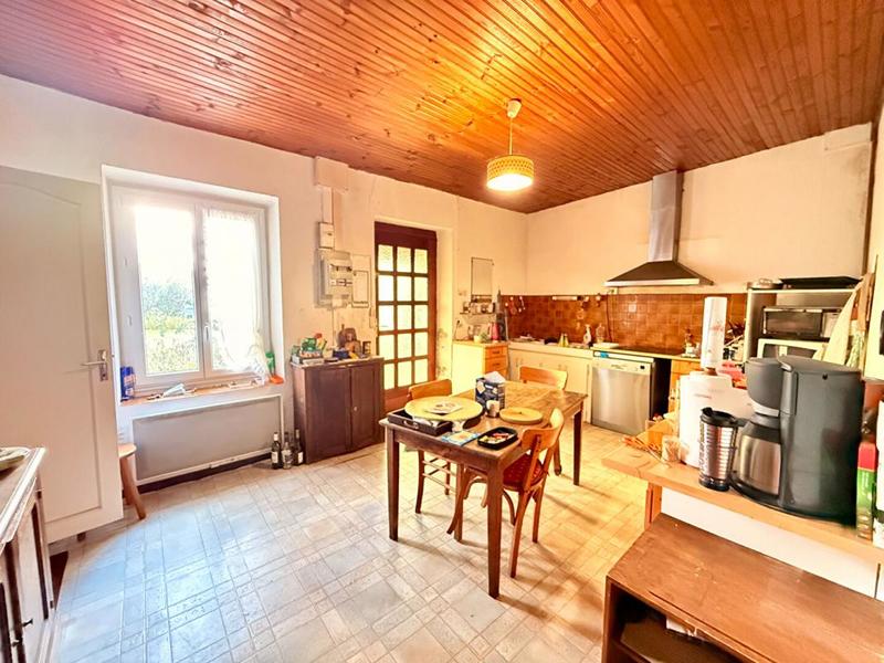 Maison - 270 m² - 12 pièces