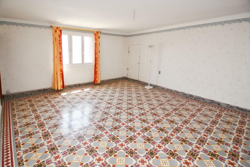 Maison - 230 m² - 4 pièces