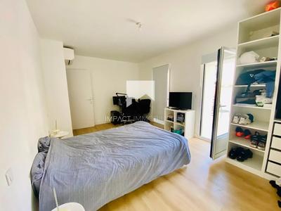 Maison - 230 m² - 6 pièces