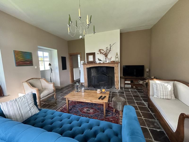 Maison ancienne - 285 m² - 8 pièces