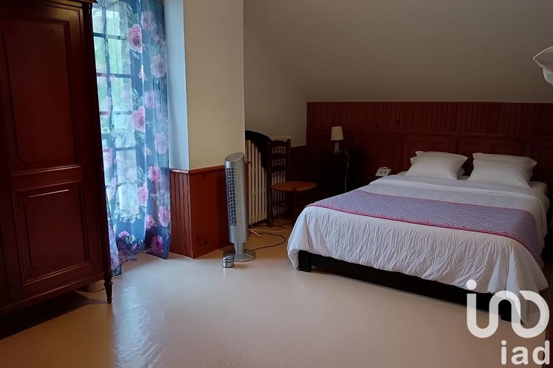 Maison - 170 m² - 8 pièces