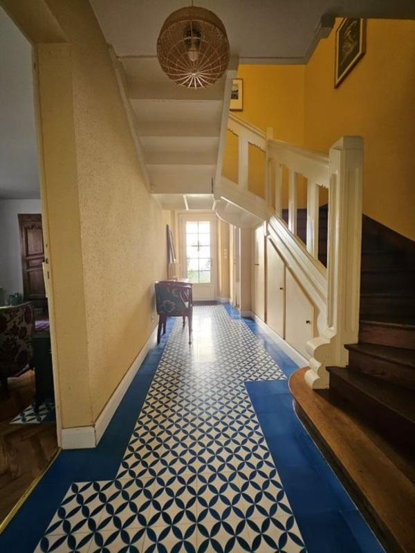 Maison - 210 m² - 5 pièces