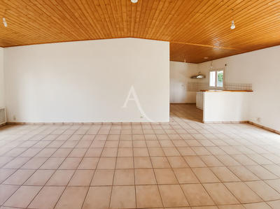 Maison - 62 m² - 3 pièces