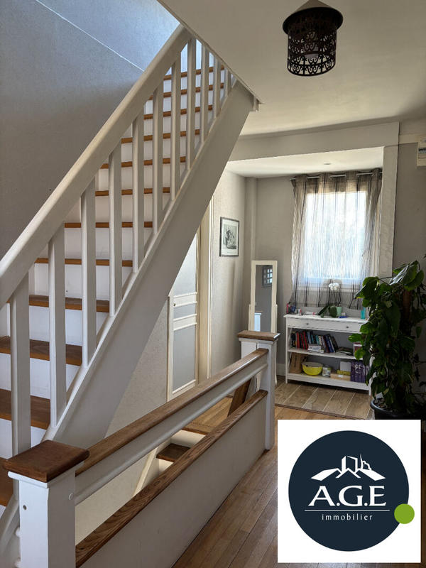 Maison - 145 m² - 7 pièces