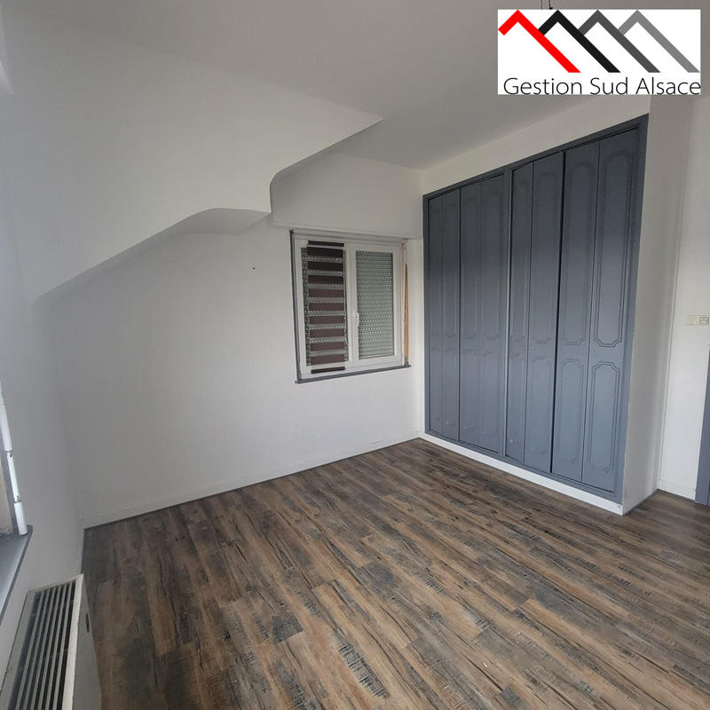 Local commercial - 248 m² - 8 pièces