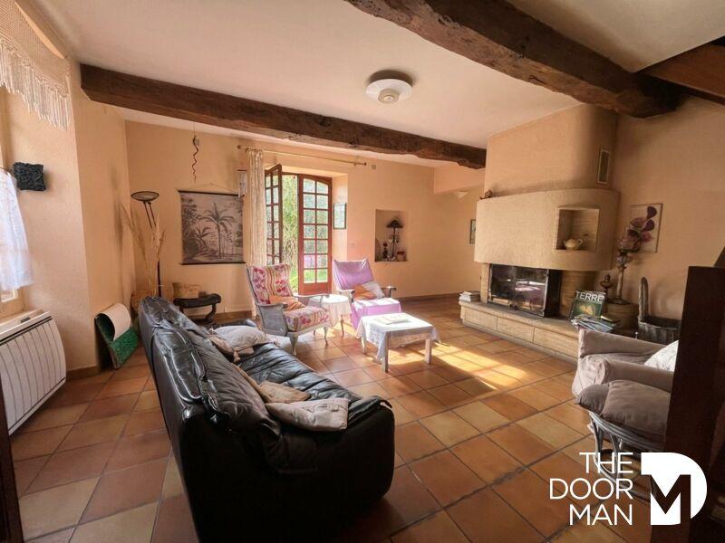 Maison - 148 m² - 8 pièces