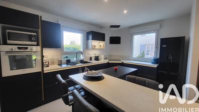 Maison - 170 m² - 6 pièces