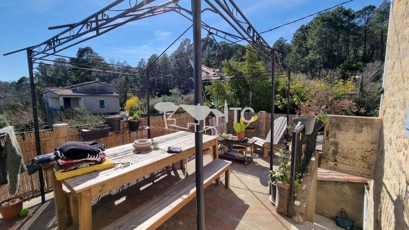 Maison - 150 m² - 9 pièces