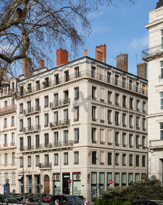 Appartement - 120 m² - 3 pièces