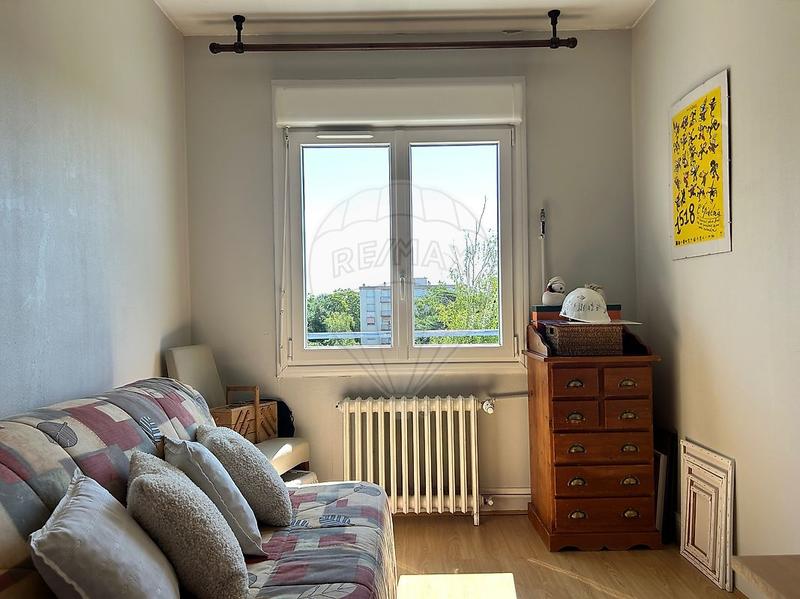 Appartement - 97 m² - 5 pièces