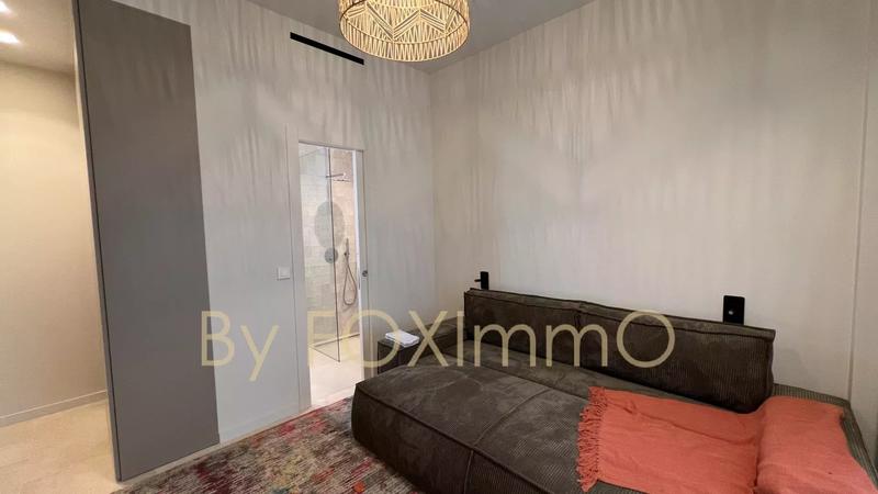 Villa - 180 m² - 6 pièces