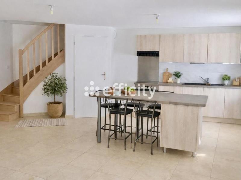 Maison de bourg - 86 m² - 4 pièces