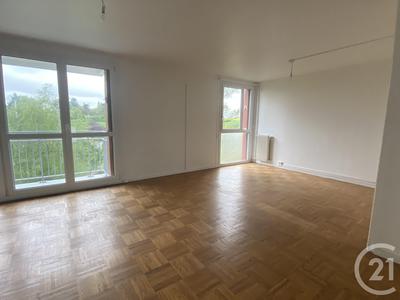 Appartement - 99 m² - 5 pièces