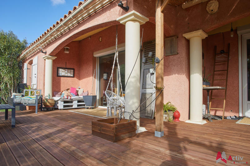 Villa - 180 m² - 6 pièces