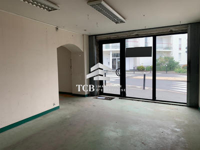 Local commercial - 358 m²