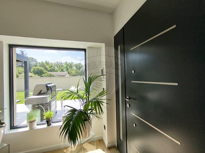 Maison - 178 m² - 6 pièces