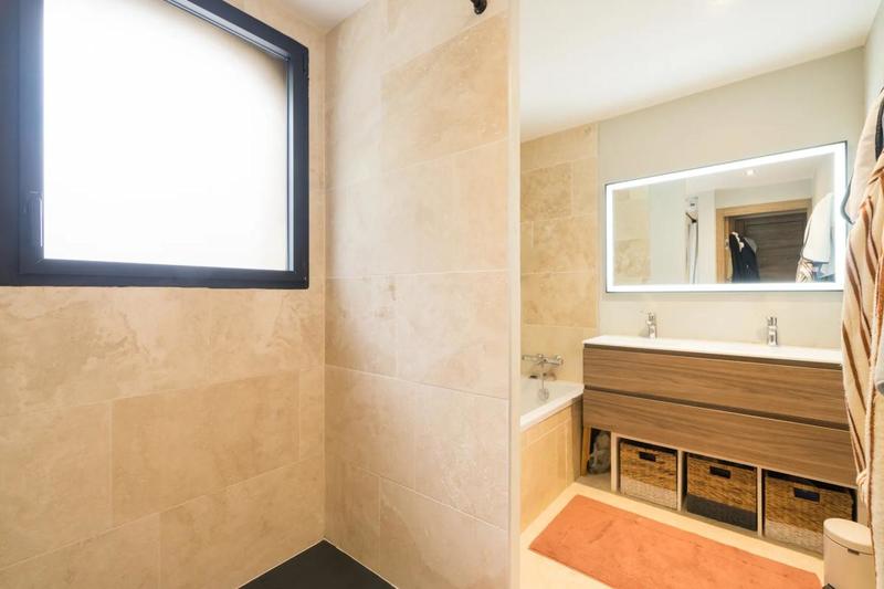 Appartement - 96 m² - 4 pièces