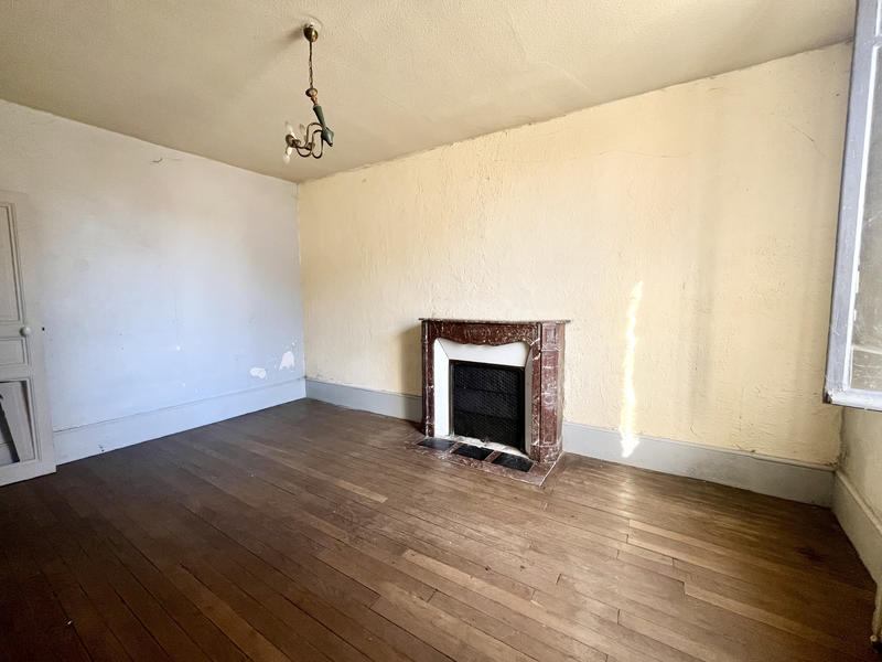 Propriété - 330 m² - 12 pièces