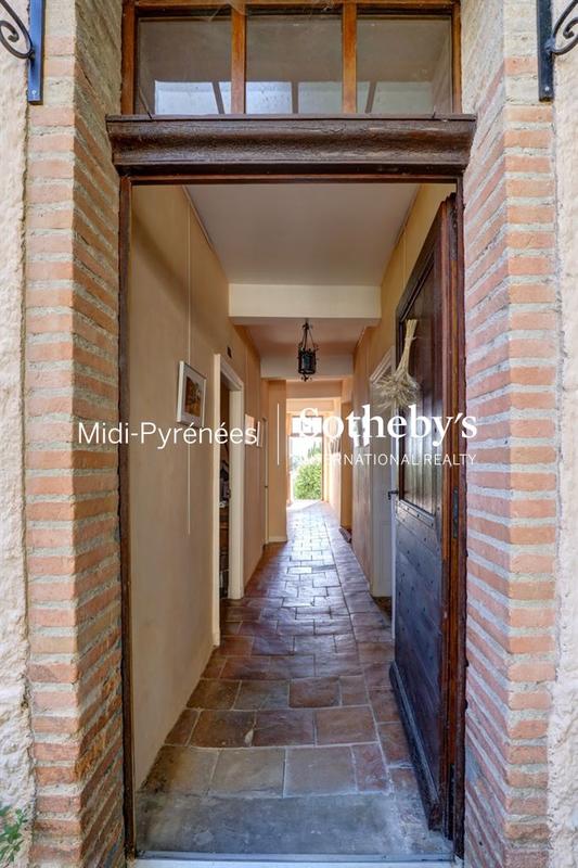 Maison de ville - 336 m² - 10 pièces