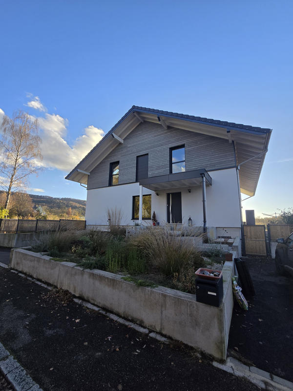 Maison - 255 m² - 8 pièces