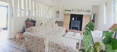 Villa - 150 m² - 9 pièces