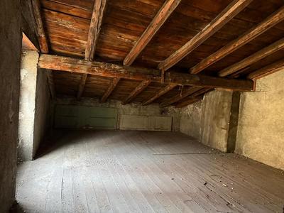 Immeuble - 1 486 m² - 80 pièces