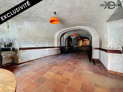 Local commercial - 113 m² - 1 pièce