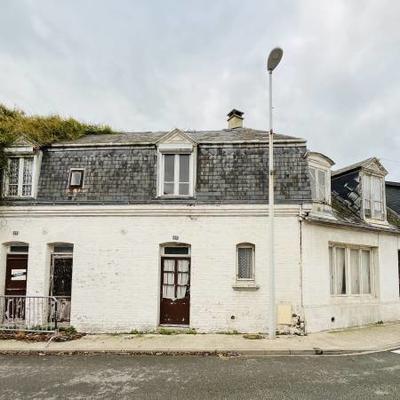 Maison - 99 m² - 6 pièces