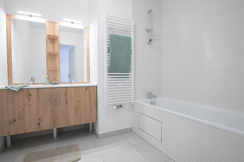 Appartement - 102 m² - 4 pièces