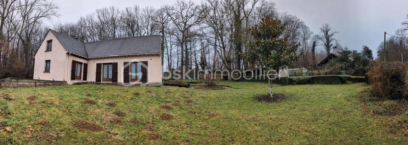 Maison traditionnelle - 170 m² - 8 pièces