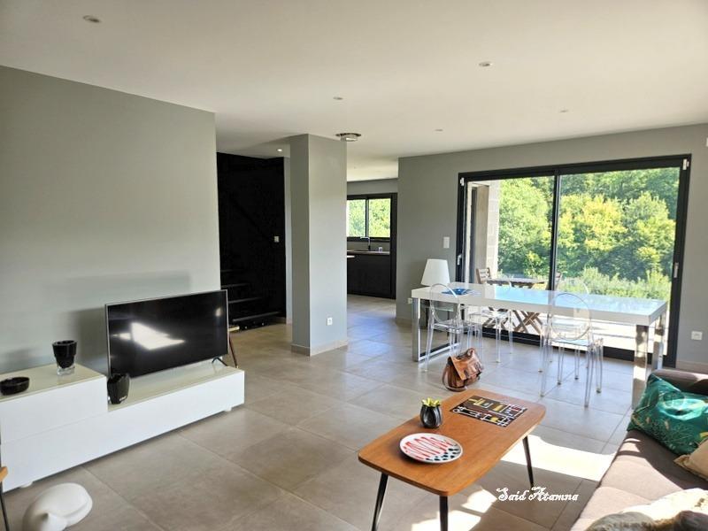 Maison - 137 m² - 4 pièces