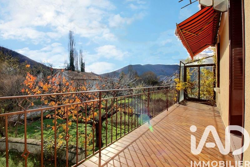 Maison de village - 139 m² - 6 pièces