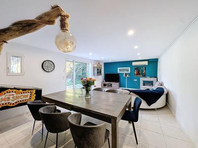 Maison - 170 m² - 6 pièces