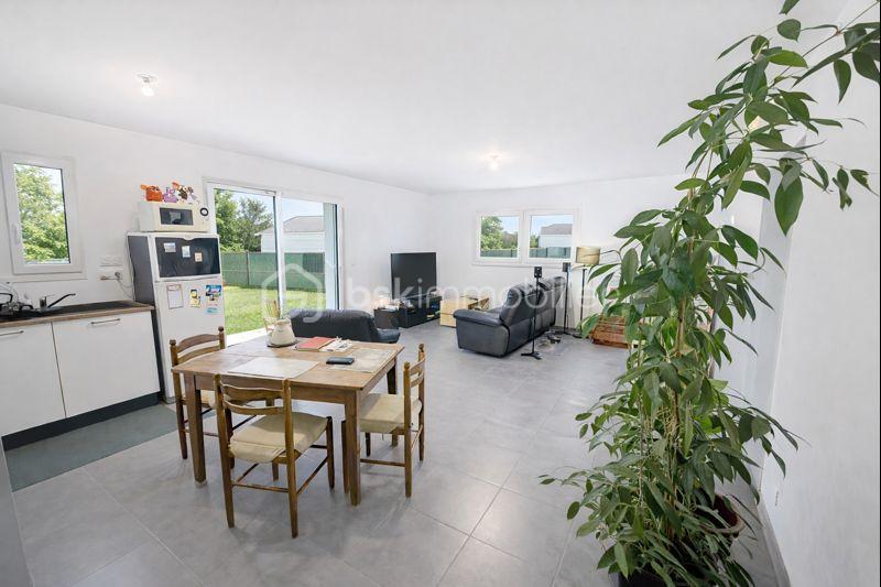 Maison - 70 m² - 4 pièces