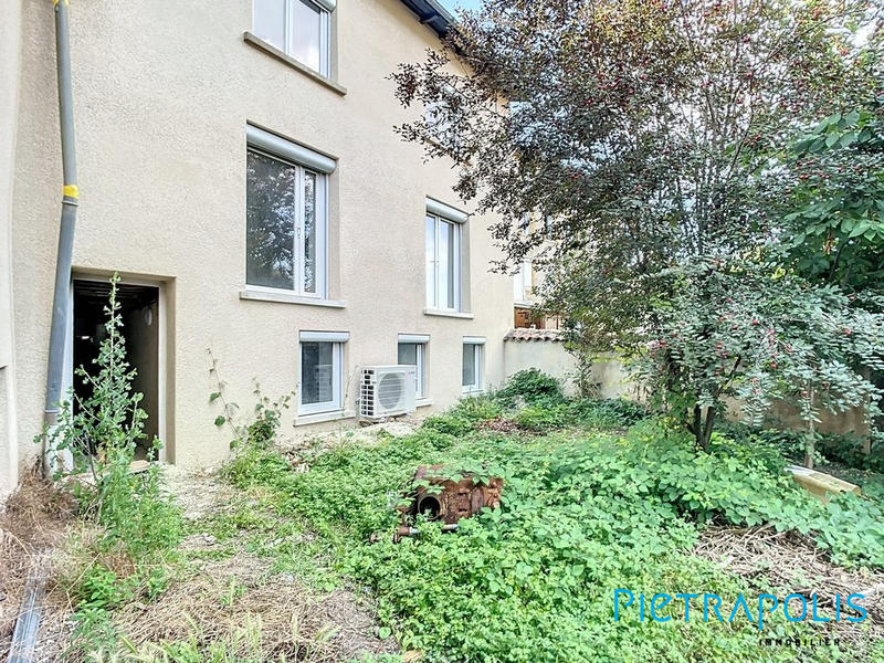 Appartement - 95 m² - 5 pièces