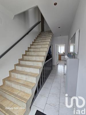 Maison - 95 m² - 5 pièces