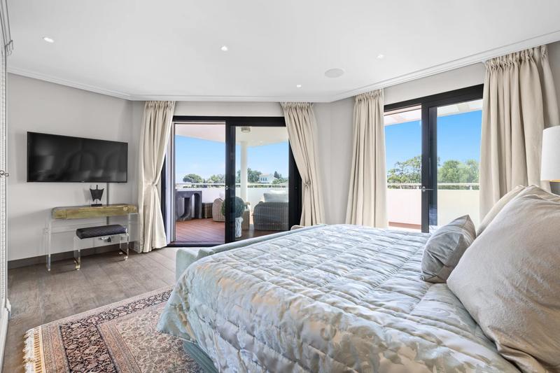 Appartement - 182 m² - 5 pièces