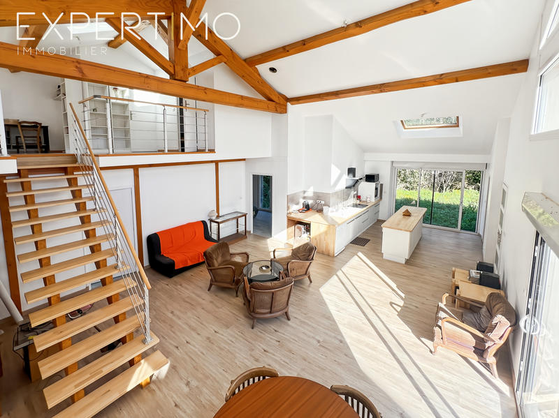 Maison - 110 m² - 3 pièces