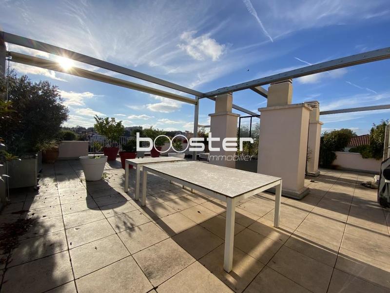 Appartement ancien - 98 m² - 4 pièces