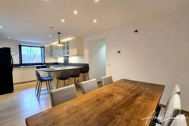 Appartement - 105 m² - 4 pièces