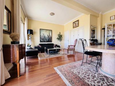 Appartement - 77 m² - 2 pièces