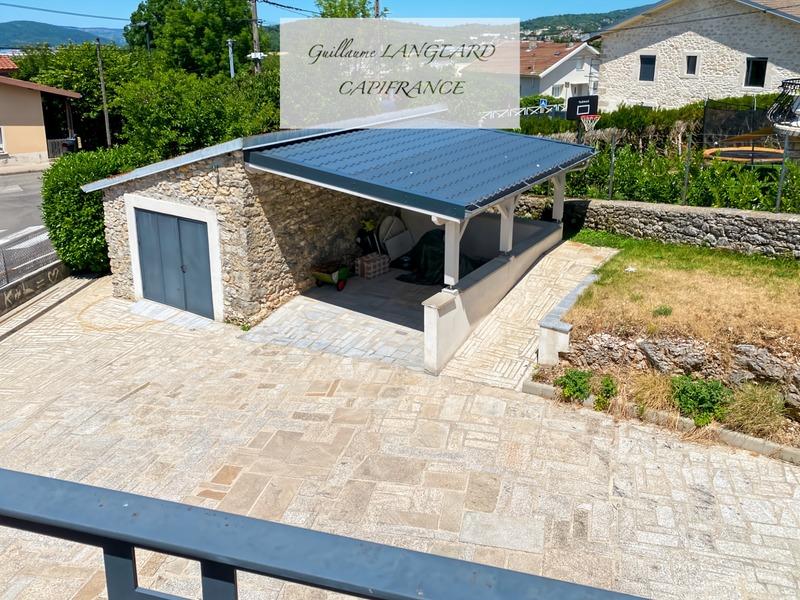 Maison - 174 m² - 6 pièces