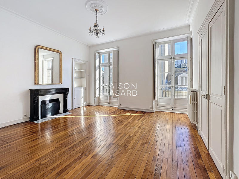 Appartement - 88 m² - 3 pièces