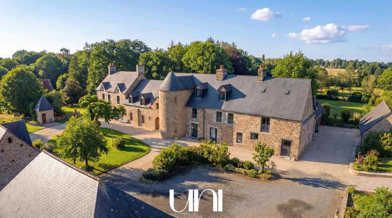 Maison - 587 m² - 11 pièces