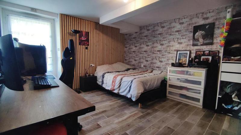 Maison - 195 m² - 7 pièces