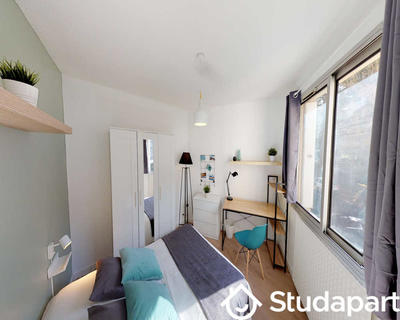 Chambre - 100 m² - 1 pièce