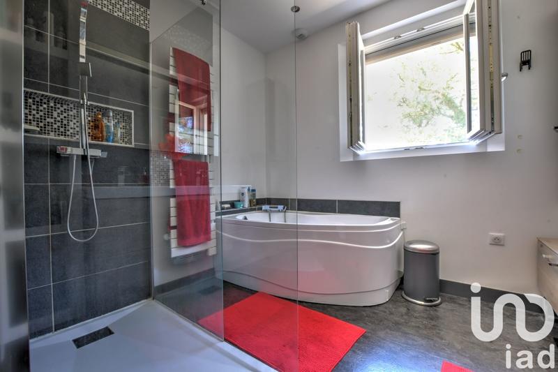 Maison - 163 m² - 6 pièces