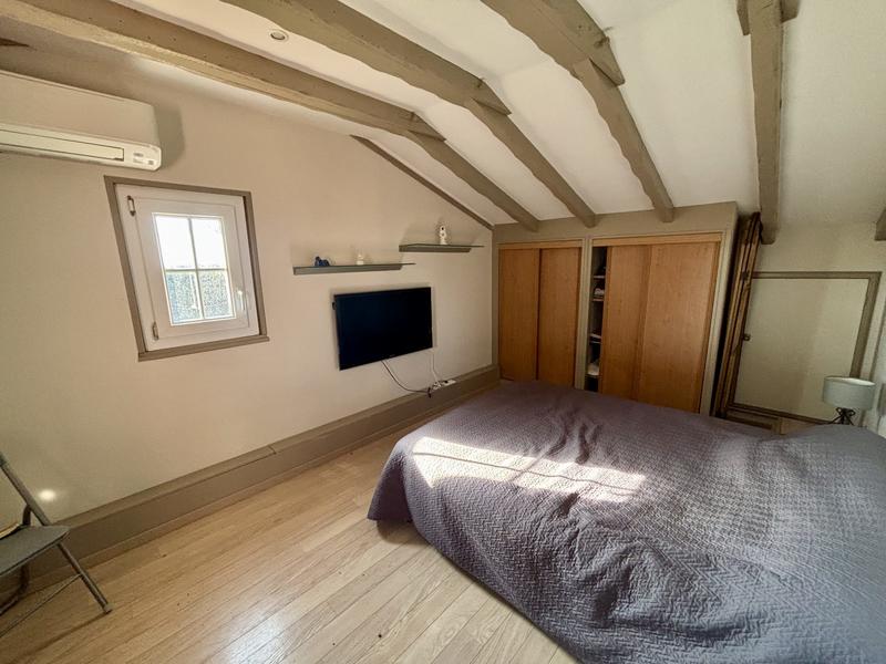 Villa - 220 m² - 7 pièces