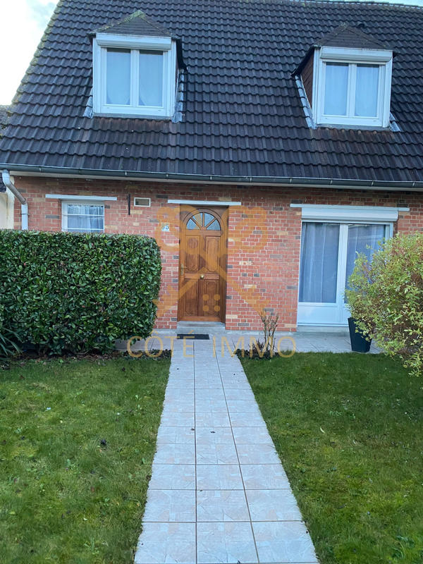 Maison - 98 m² - 4 pièces